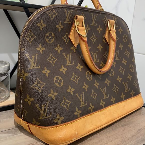 LOUIS VUITTON Monogram Alma PM - Picture 9 of 14
